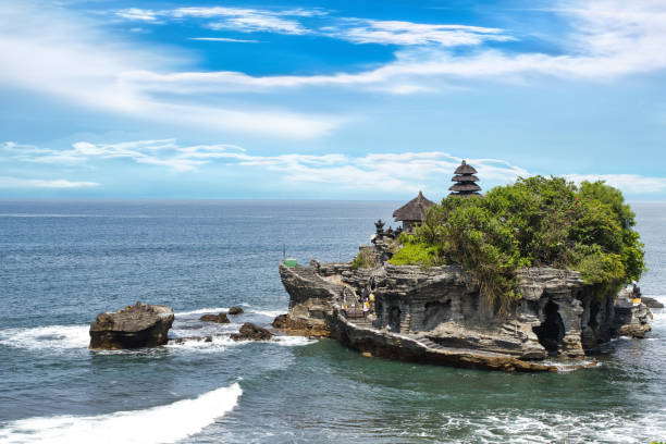 istock Pura Tanah Lot 2076370477