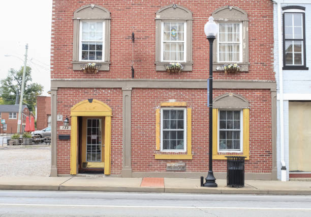 A historic building with yellow features in Elizabethtown, Kentucky