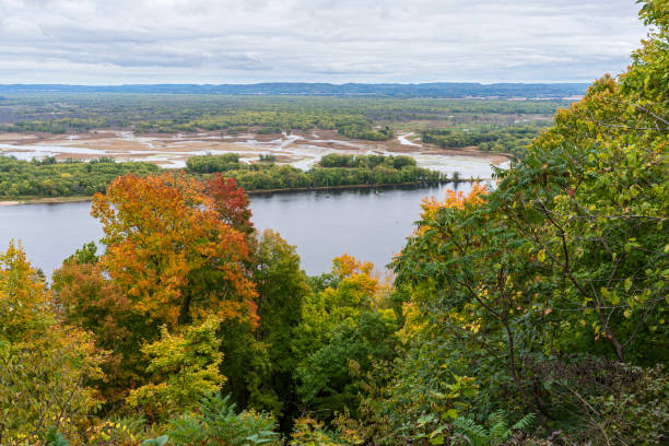 istock overlooking mississippi river and sloughs from great river bluffs 2077011486