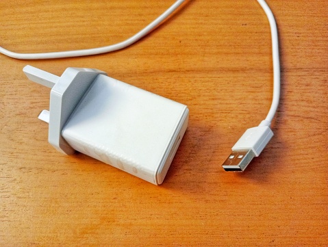 Handphone charger adapter