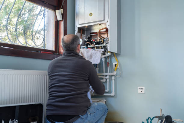 serviço de caldeira de aquecimento a gás em casa - water heater gas boiler furnace broken - fotografias e filmes do acervo