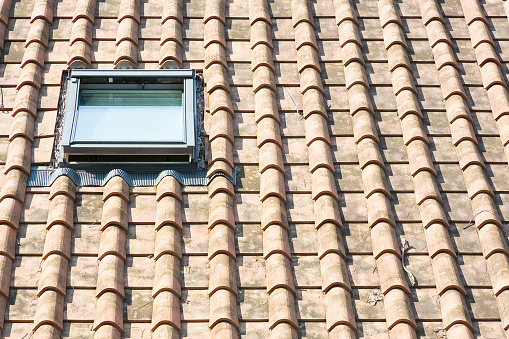 Terracotta roof with skylight for safe access to the roof