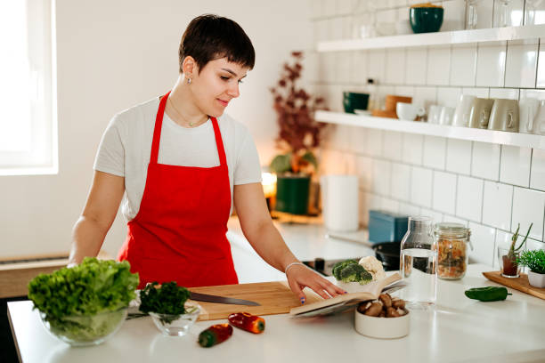 istock Preparing lunch according to the recipe 2078071601