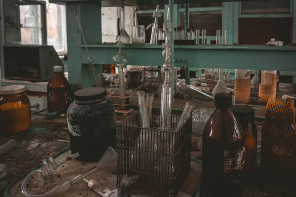 istock abandoned chemical laboratory 2078955065