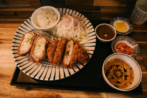 Set meal with pork cutlet, cheese pork cutlet.
