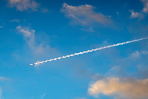 Kumejima contrail