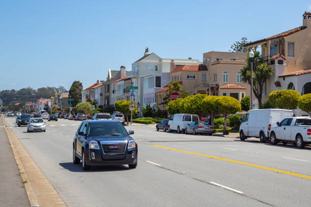 residential buildings on marina boulevard in san francisco - san francisco county house community skyline 뉴스 사진 이미지