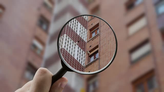 Focusing on an apartment building