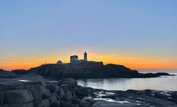 istock Nubble Lighthouse at Sunrise 2081682614