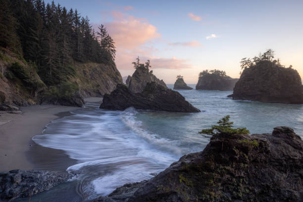istock The very popular Secret Beach, Oregon. 2081821913