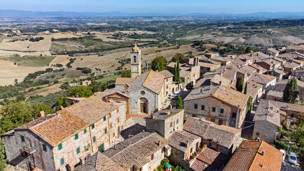 istock Old town of Montefollonico, Tuscany 2082049384