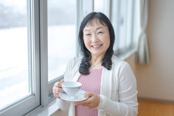 istock cafe time woman 2082758330