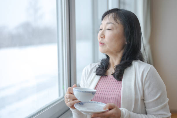 istock cafe time woman 2082758334