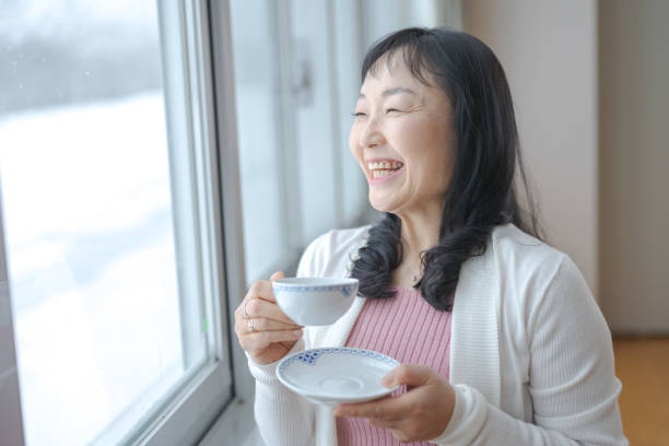 istock cafe time woman 2082758761