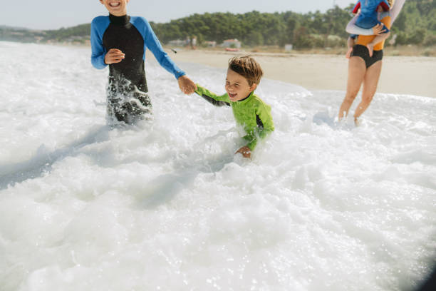 istock My surfing family 2083538448