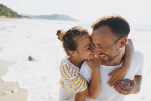 istock Romantic moments at the beach 2083712340