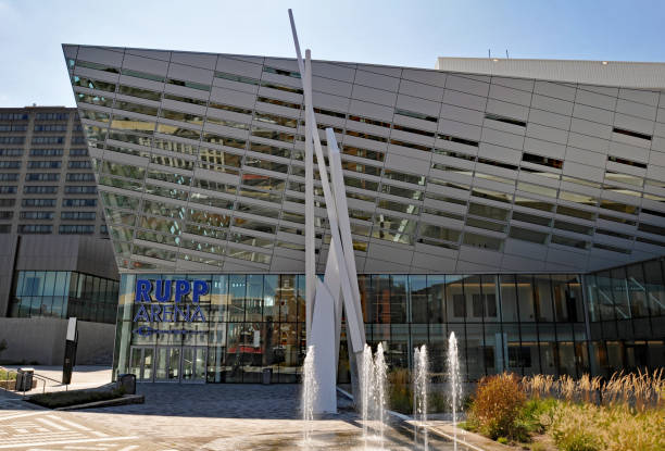 basketballarena der universität von kentucky in lexington - lexington kentucky university of kentucky basketball kentucky stock-fotos und bilder