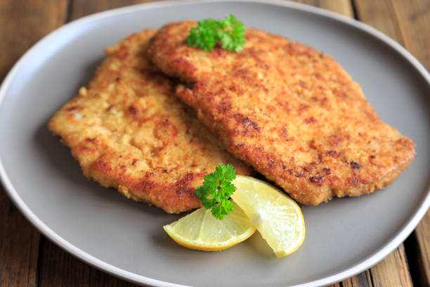 istock Wiener schnitzel with lemon 2083895063