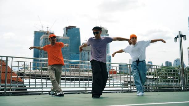 istock Group of skilled break dancer perform hip hop foot step together. Sprightly. 2083968517