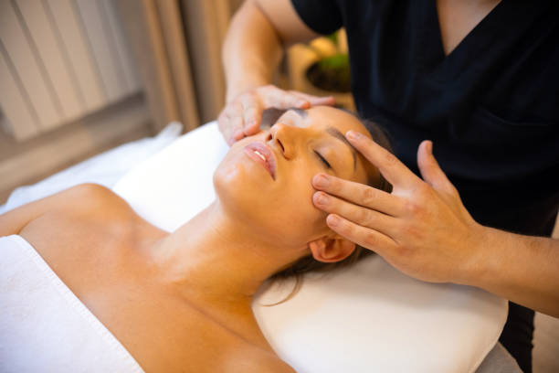istock Renew and Rejuvenate: Expert Massage for Facial Bliss 2084134105