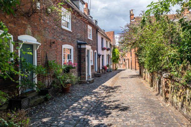 istock Houses in St Marys Square,  Old Aylesbury, 2084985215