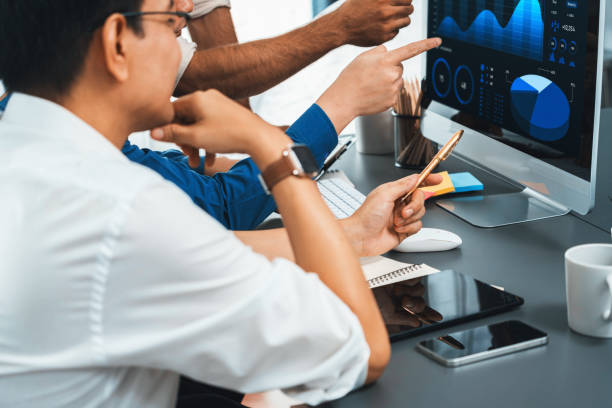 istock Data analysts team of office worker collaborate on Bi dashboard. Prudent 2085158566