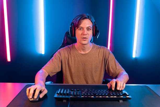 istock Host channel of smart streamer playing online game to be winner. Pecuniary. 2085522174