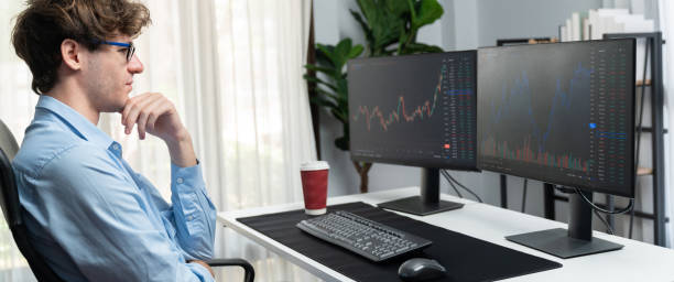 istock Successful investor stock trader calling smartphone on panorama view. Gusher. 2085743170