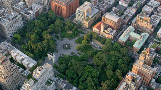 istock View of Washington Square Park 2085992284