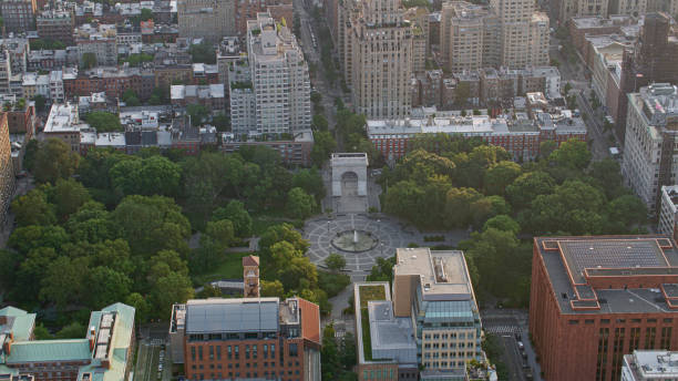 istock View of Washington Square Park 2085992819