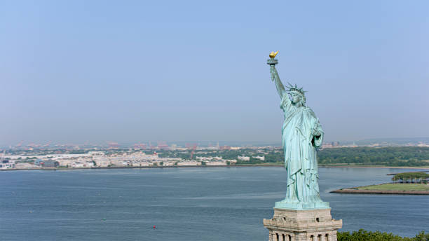 istock View of Statue of Liberty 2086000128