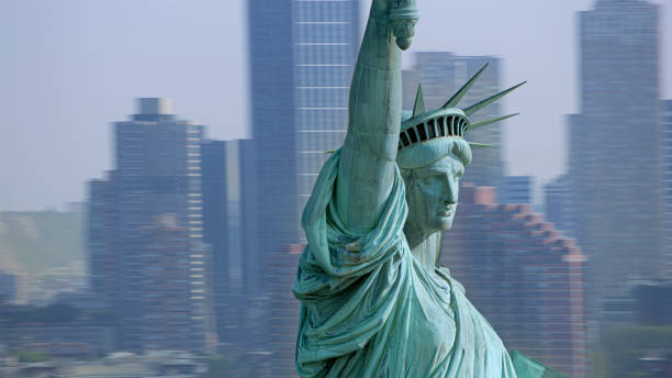 istock View of Statue of Liberty 2086000656