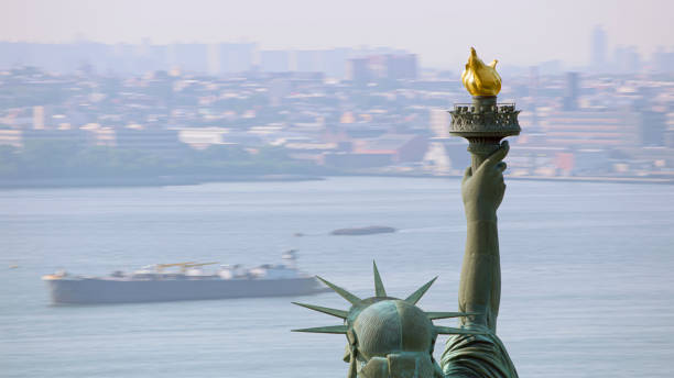 istock View of Statue of Liberty 2086002357