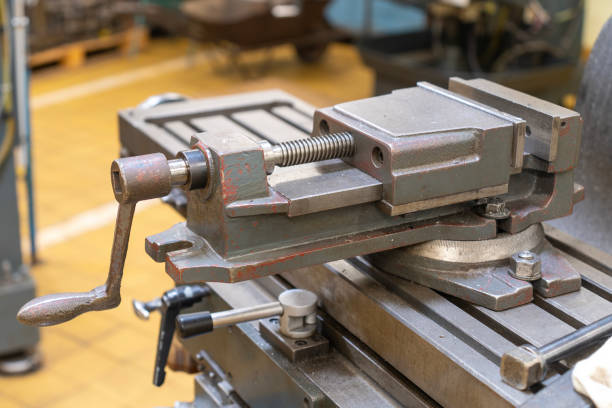 istock Empty clamping vise part of a metalworking milling machine in a workshop 2086190223
