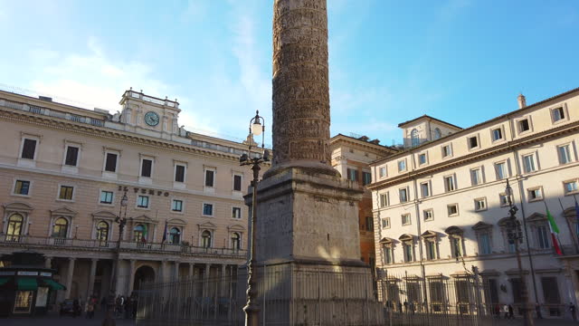 Piazza Colonna and Marco Aurelio Column 4k