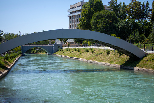 a bridge  on top the river