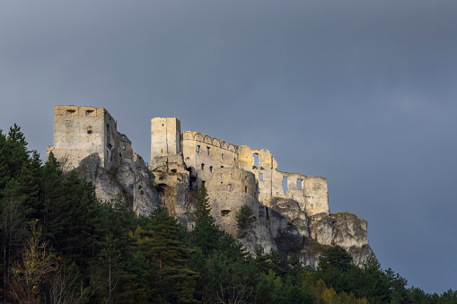 View from the river Rhine at the West bank with the ruins of the Rhieinfels castle near the village of Sankt Goar.