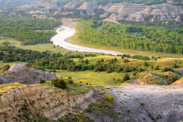 istock Oxbow Overlook in Theodore Roosevelt National Park 2087281063
