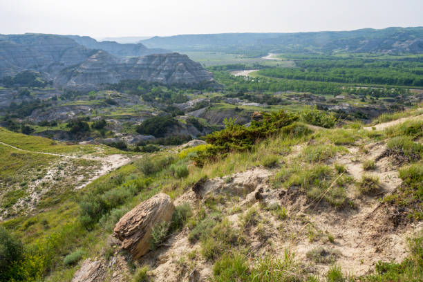 istock Oxbow Overlook in Theodore Roosevelt National Park 2087282625