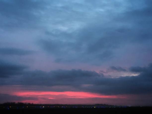 istock the city sky is pink 2088714123