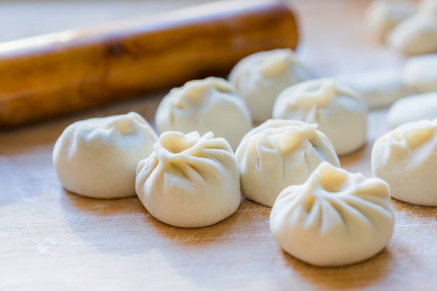 The process of making traditional Chinese cuisine buns