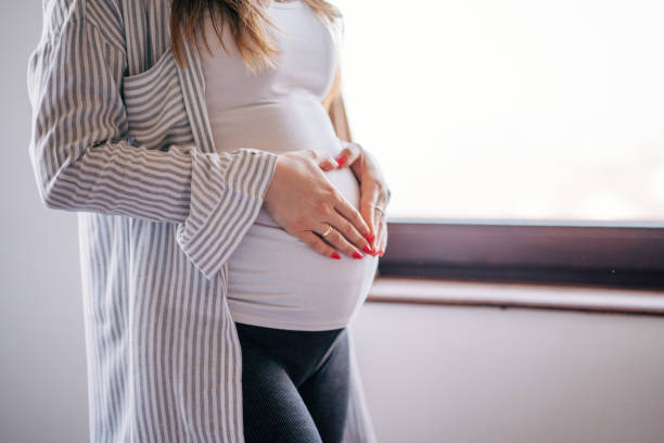 istock Pregnant woman's belly 2089739028
