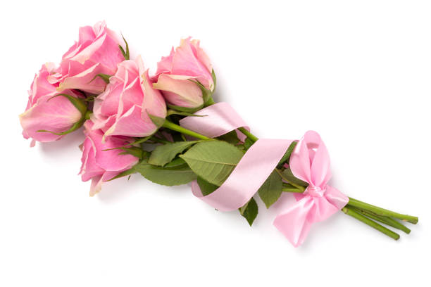 istock Pink roses bouquet on white background, top view 2089792880