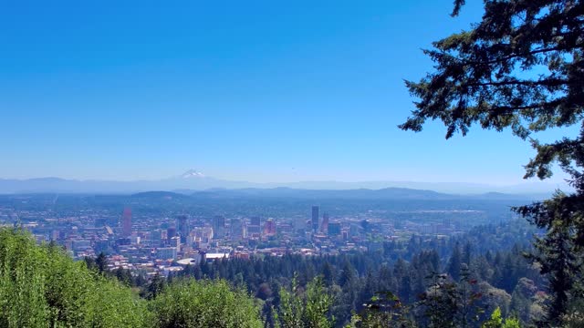 Portland downtown panorama, Columbia River and Mount Hood from Pittock Mansion