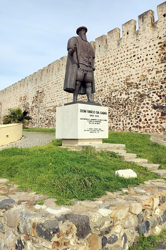 Monument to Vasco da Gama overlooking the sea,  native of the town, famous explorer and admiral, sculptural work by António Luís do Amaral Branco de Paiva, installed in 1970, Sines, Portugal