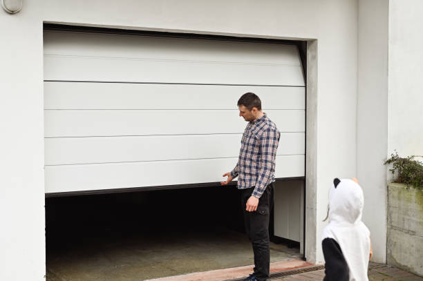 istock Family closing storage room, garage. 2091834571