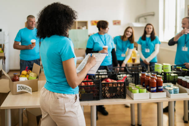 istock Checklists and supplies, life for a volunteer 2092522138