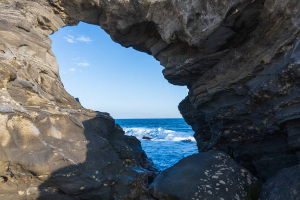On the rugged coast of Shiotani, Japan, the majestic Horses’ Back Arch forms a natural portal to the azure sea beyond. Eroded by time and the elements, this geological formation stands as a sentinel to the enduring power of nature.