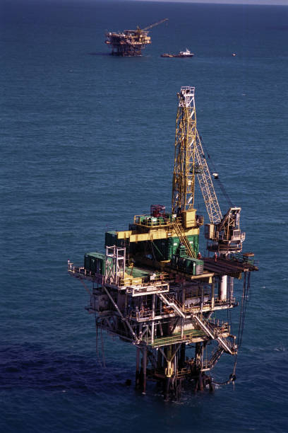 Fixed type oil rig for shallow water, Alagoas, Brazil