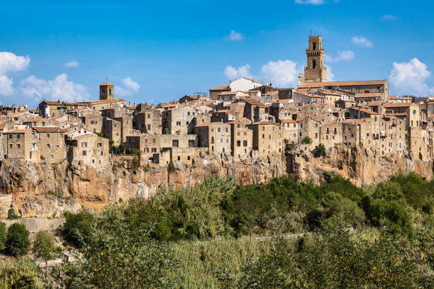istock Old town of Pitigliano, Tuscany 2094075118